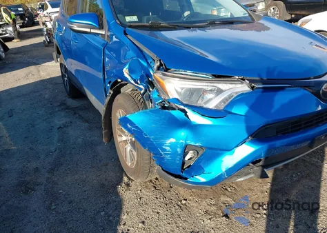 2018 Toyota Rav4 Xle z USA, uszkodzony, nr VIN 2T3RFREVXJW808321